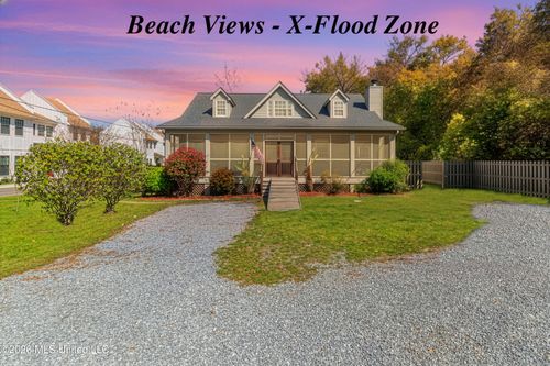 114 Menge Ave, Pass Christian, MS, 39571-4712 | Card Image