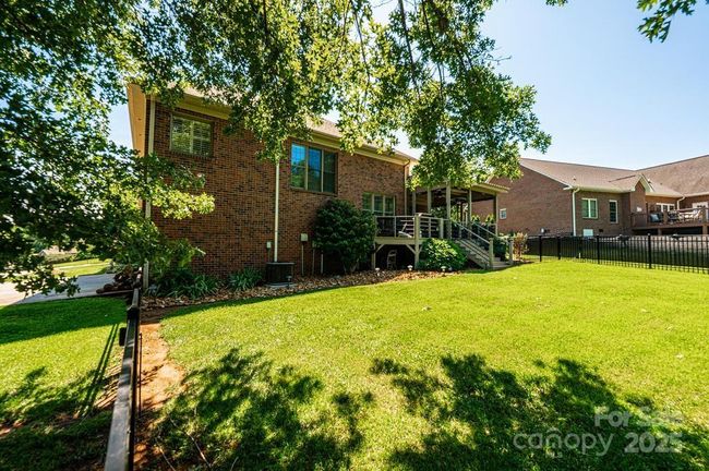 1083 Fox Chase Dr, House other with 3 bedrooms, 3 bathrooms and null parking in Newton NC | Image 39