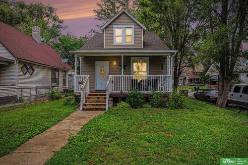 2850 Meredith Ave, Omaha, NE, 68111-2330 | Card Image
