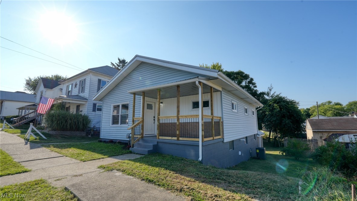 Blaine Ave, Cambridge, OH 43725