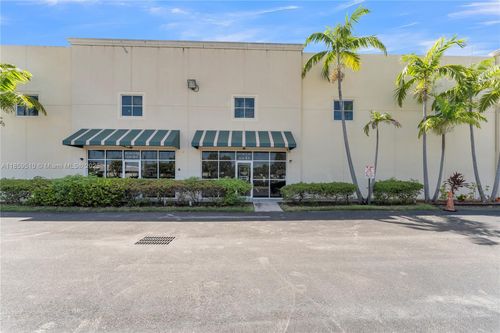 b-4-1071 31st Ave, POMPANO BEACH, FL, 33069-1104 | Card Image