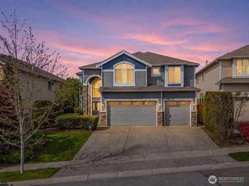3915 214th St Se, Bothell, WA, 98021-5402 | Card Image