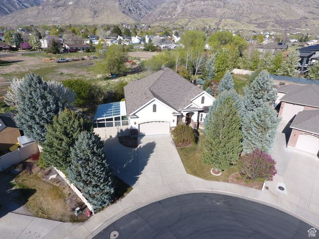 Birds eye view of property featuring a mountain view and a residential view | Image 63