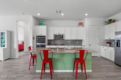 10881 W Yates Ln, Marana, AZ, 85653-0556 | Card Image