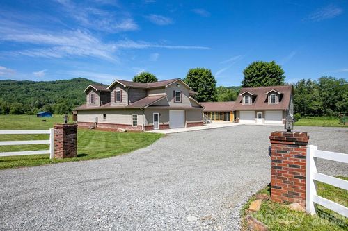 19 Helping Hands Way, Pisgah Forest, NC, 28768-0769 | Card Image