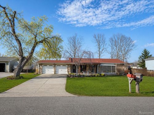 5312 Northway Drive, Flint Charter Township, MI, 48473 | Card Image