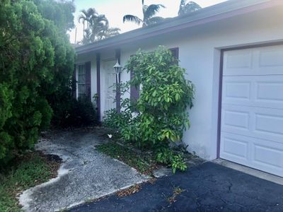 4721 Bayview Dr, House other with 3 bedrooms, 2 bathrooms and null parking in Fort Lauderdale FL | Image 1