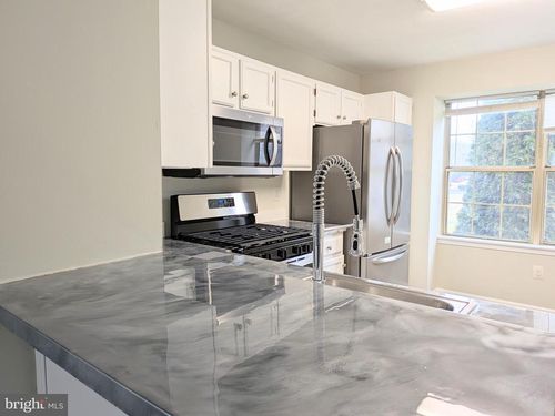 7580 Thurston Ln, MANASSAS, VA, 20111-1763 | Card Image