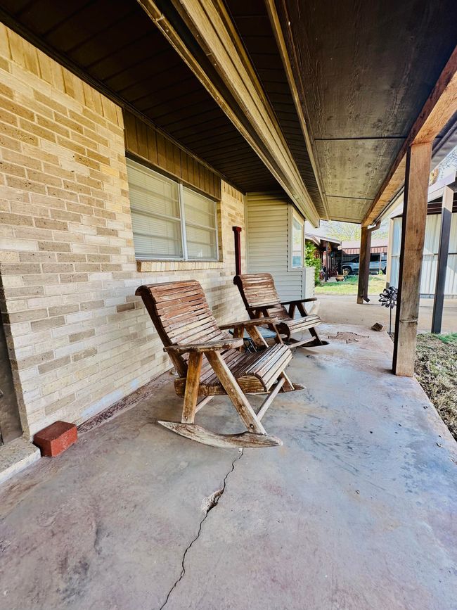 403 Osage Ave, House other with 3 bedrooms, 2 bathrooms and null parking in Post TX | Image 32