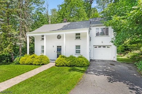 3 Johnson Ave, Budd Lake, NJ, 07828-2806 | Card Image