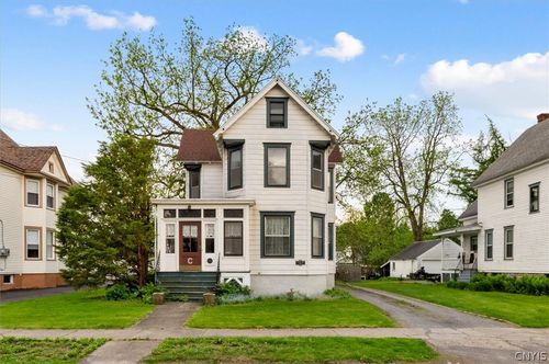 233 W Walnut Street, Oneida, NY, 13421 | Card Image