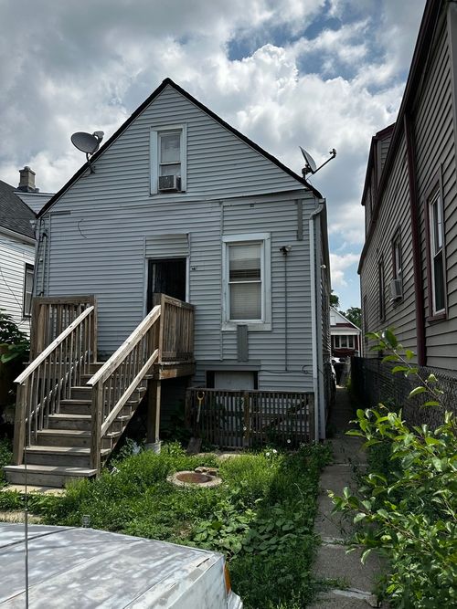 6550 S Claremont Ave, Chicago, IL, 60636-2419 | Card Image