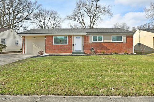 2833 Heather Lane Nw, Warren, OH, 44485 | Card Image