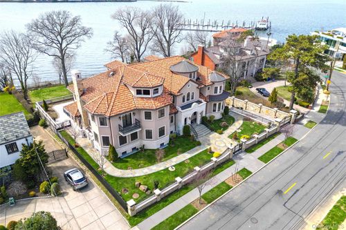 117 Malba Dr, Malba, NY, 11357 | Card Image