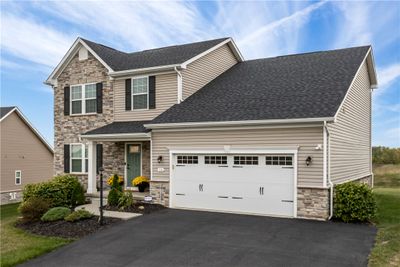 116 High Pointe Dr, House other with 4 bedrooms, 2 bathrooms and null parking in Houston PA | Image 2