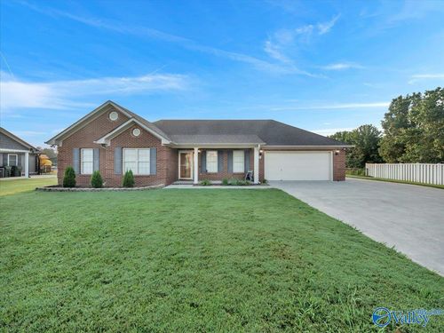 107 Delta Pine Dr, Huntsville, AL, 35811-7804 | Card Image