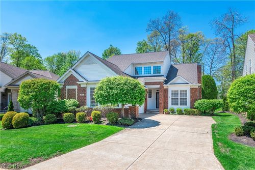 7812 Rockdove Ln, Concord Twp, OH, 44077-8972 | Card Image