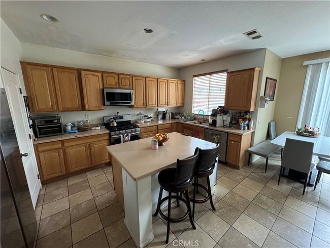3613 Whieldon Dr, House other with 5 bedrooms, 3 bathrooms and 2 parking in Perris CA | Image 5
