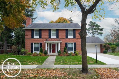 516 Thorn Tree Road, Grosse Pointe Woods, MI, 48236 | Card Image