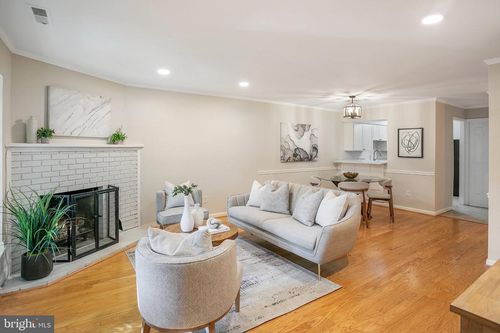a-1114 N Taylor St, ARLINGTON, VA, 22201-5635 | Card Image