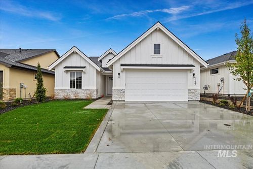 7112 N Canter Trail Ave, Meridian, ID, 83646-1952 | Card Image