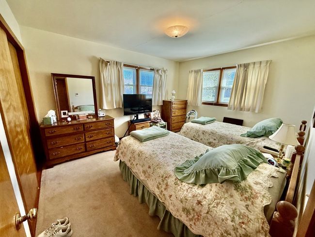 186 Summit Dr, Home with 3 bedrooms, 2 bathrooms and null parking in Peterstown WV | Image 45