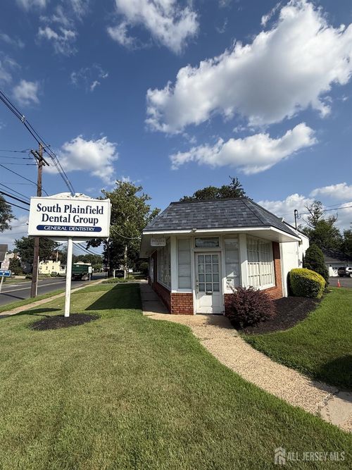 2412 Plainfield Ave, South Plainfield, NJ, 07080-3531 | Card Image