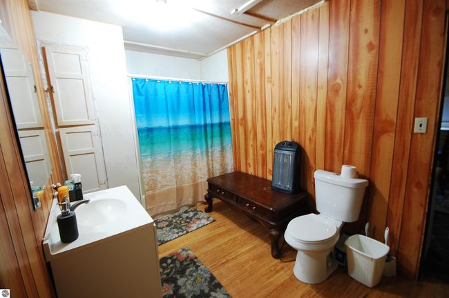 262 W Lagrant Rd, House other with 1 bedrooms, 1 bathrooms and null parking in Twining MI | Image 11