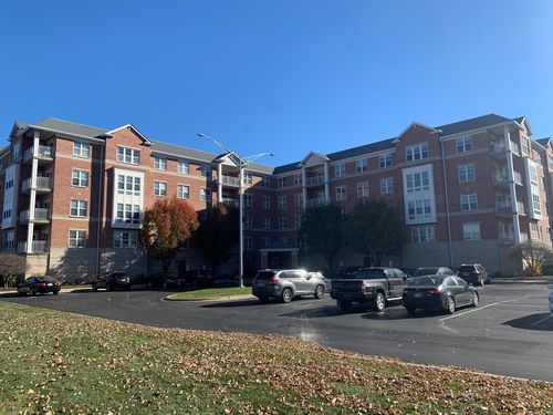 109-101 Pointe Dr, Northbrook, IL, 60062-1003 | Card Image