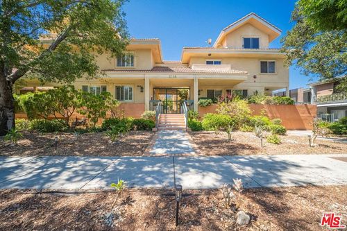 apt-106-2716 Honolulu Ave, Montrose, CA, 91020-2301 | Card Image