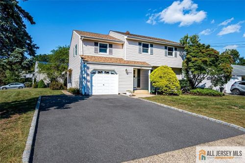 300 Franklin Ave, South Plainfield, NJ, 07080-2945 | Card Image
