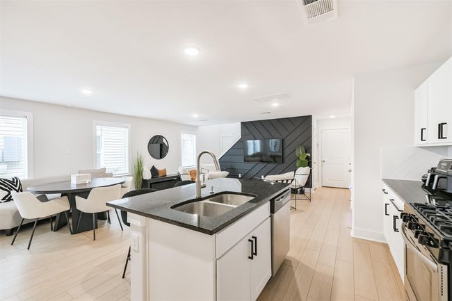 7014 Highland Cypress Trl, House other with 3 bedrooms, 3 bathrooms and 2 parking in Cypress TX | Image 11