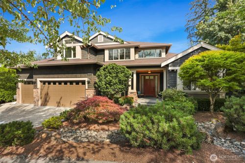 22211 1st Dr Se, Bothell, WA, 98021-8304 | Card Image