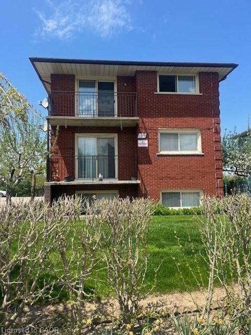 3-150 Chandler Dr, Kitchener, ON, N2E1G9 | Card Image