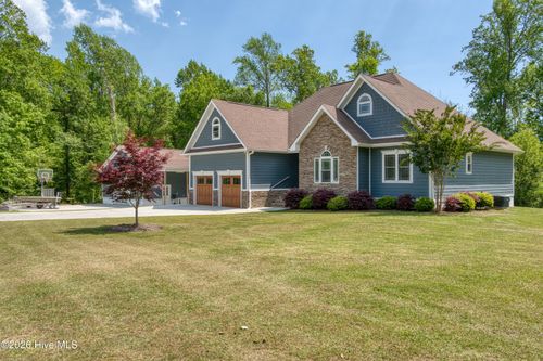 182 Branch Ct, Swansboro, NC, 28584-7797 | Card Image