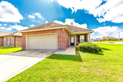 102 Petal Avenue, Thibodaux, LA, 70301 | Card Image