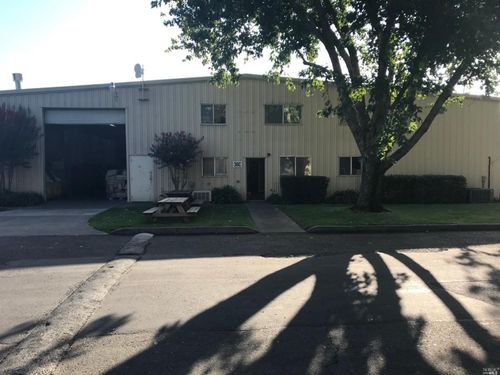 c-30 Mill Street, Healdsburg, CA, 95448 | Card Image