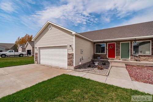 2947 Glenn Cove Ct, Ammon, ID, 83406-4578 | Card Image