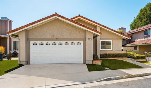 33 Richmond, Irvine, CA, 92620-2546 | Card Image
