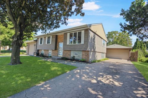 2306 Fernhill Dr, Valparaiso, IN, 46385 | Card Image