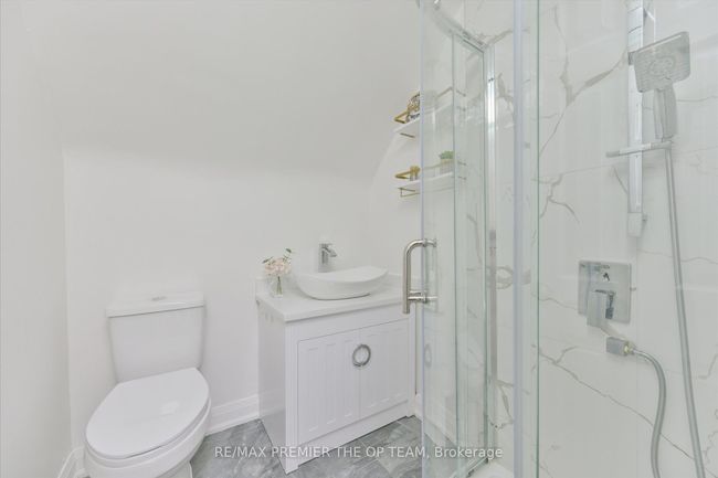 273 E 13 Th St, House other with 5 bedrooms, 3 bathrooms and 5 parking in Hamilton ON | Image 23