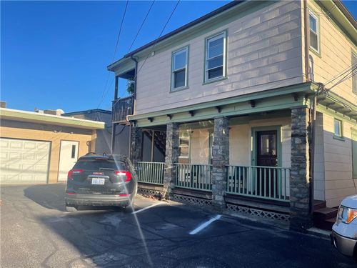 apt-2a-585 Main St, East Greenwich, RI, 02818-2939 | Card Image