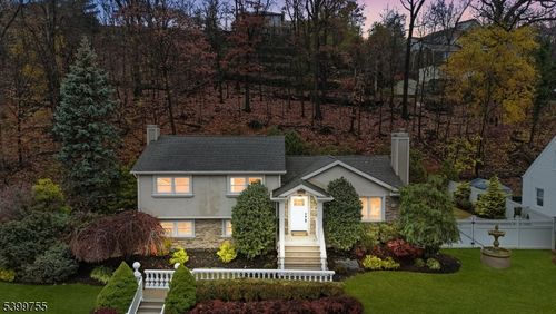 226 Barnert Ave, Totowa, NJ, 07512-2133 | Card Image