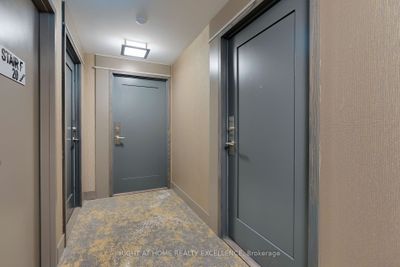 2013 - 35 Watergarden Dr, Condo with 2 bedrooms, 2 bathrooms and 1 parking in Mississauga ON | Image 3