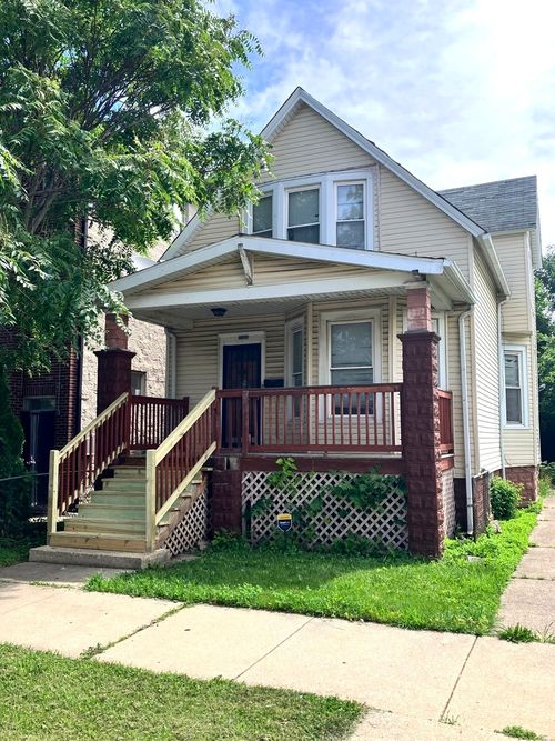 11035 S Edbrooke Ave, Chicago, IL, 60628-4305 | Card Image