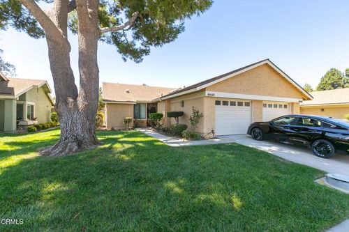 44142 Village 44, Camarillo, CA, 93012-8946 | Card Image