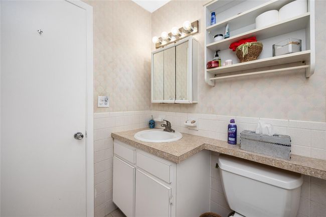 APT-109 - 211 Pasadena Ave N, Condo with 2 bedrooms, 2 bathrooms and null parking in ST PETERSBURG FL | Image 28
