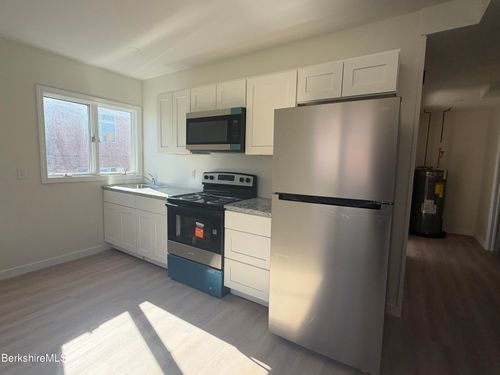 208-100 Wendell Ave, Pittsfield, MA, 01201 | Card Image