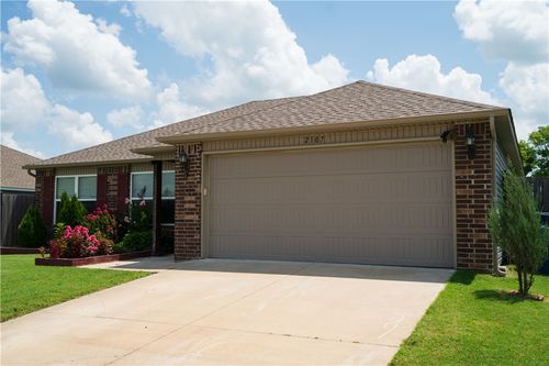 2107 N Lexington St, Siloam Springs, AR, 72761-8971 | Card Image