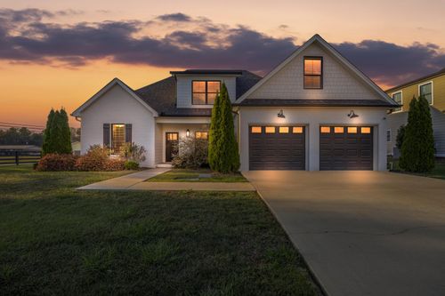 7705 Evan Way, Hixson, TN, 37343-2545 | Card Image